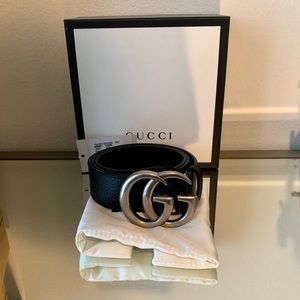 SOLD Gucci Leather belt with Double G buckle - Black